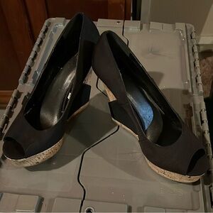Mossimo Black wedges Size 9 1/2
